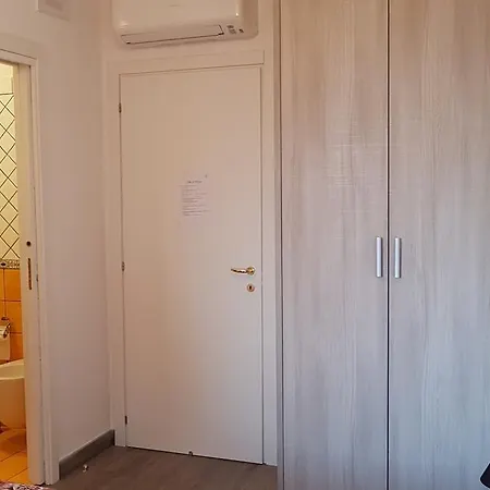בית הארחה Al Rifugio 4*
