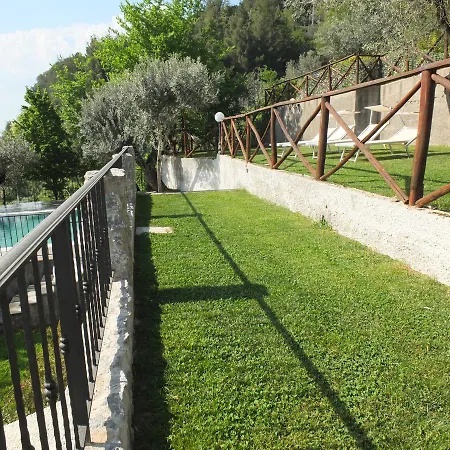Al Rifugio بيت ضيافة 4*